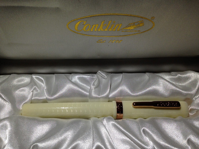 @PenChalet Conklin Glider Ivory Fountain Pen - Stub