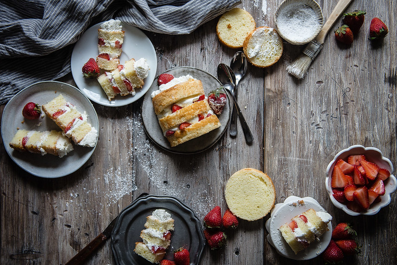strawberries & cream chiffon cake | two red bowls