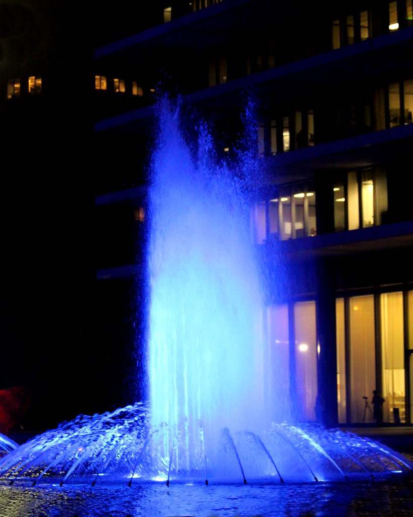 ladwp-water-fountain-los-angeles-department-water-power-flickr