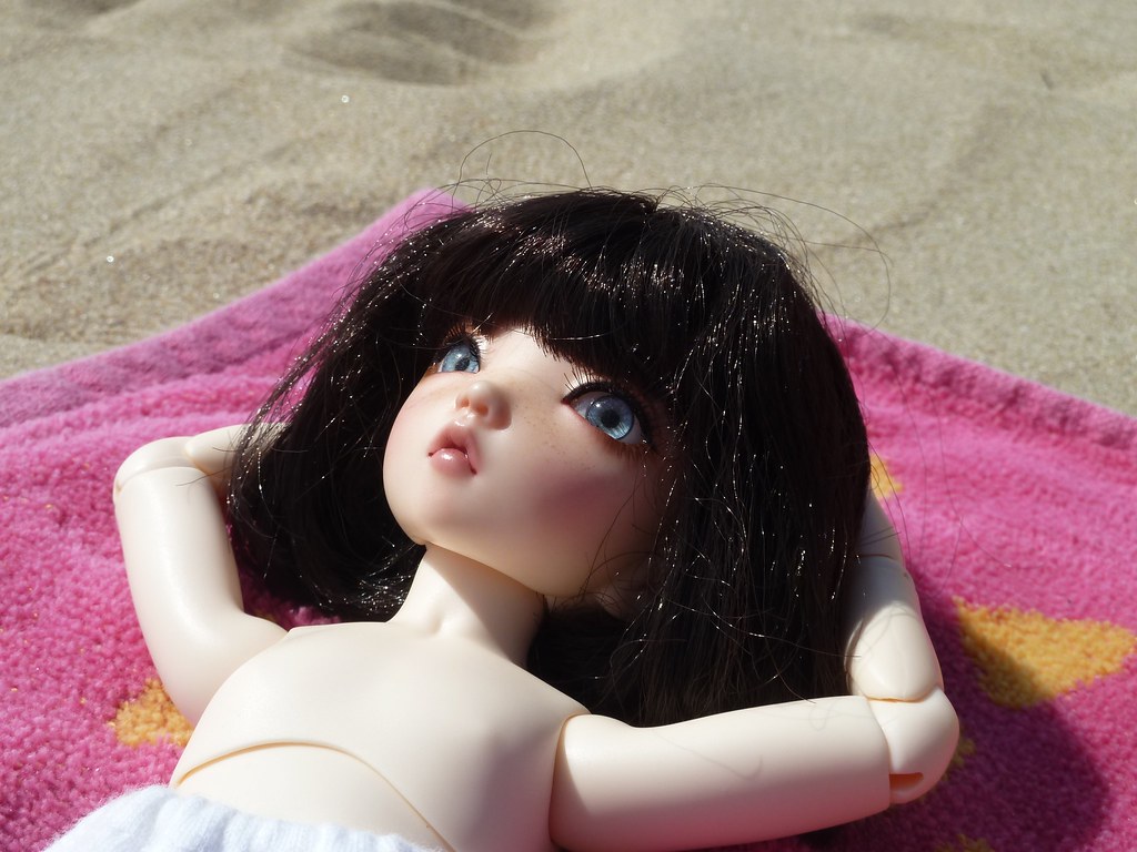 Sissi (littlefee Mio mod de Puppedoll) : Sissi à la plage ! 19369264412_2baa86885c_b