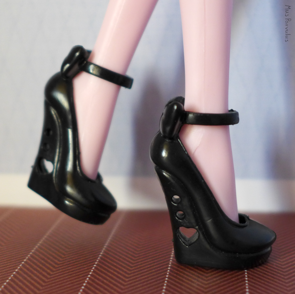 monster high doll shoes
