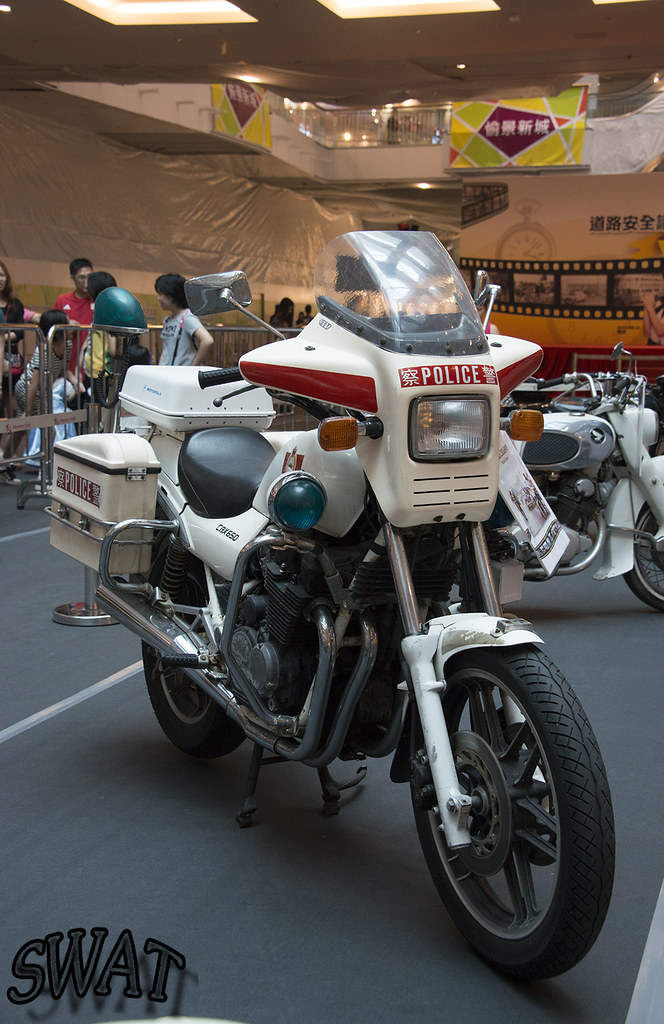 香港警務處 80年代交通部警車 | HONG KONG POLICE FORCE 1983'S HONDA CBX650… | swat_hk ...