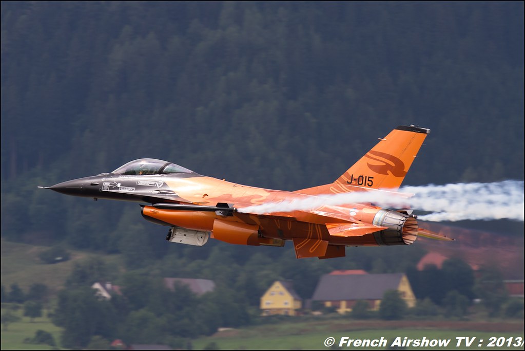  Royal Netherlands Air Force F-16 Demo Team, F-16 Fighting Falcon NL , RNLAF F-16 Demo Team display ,Dutch Air Force , AIRPOWER13 , Zeltweg , Austria , airpower 2013 Zeltweg 