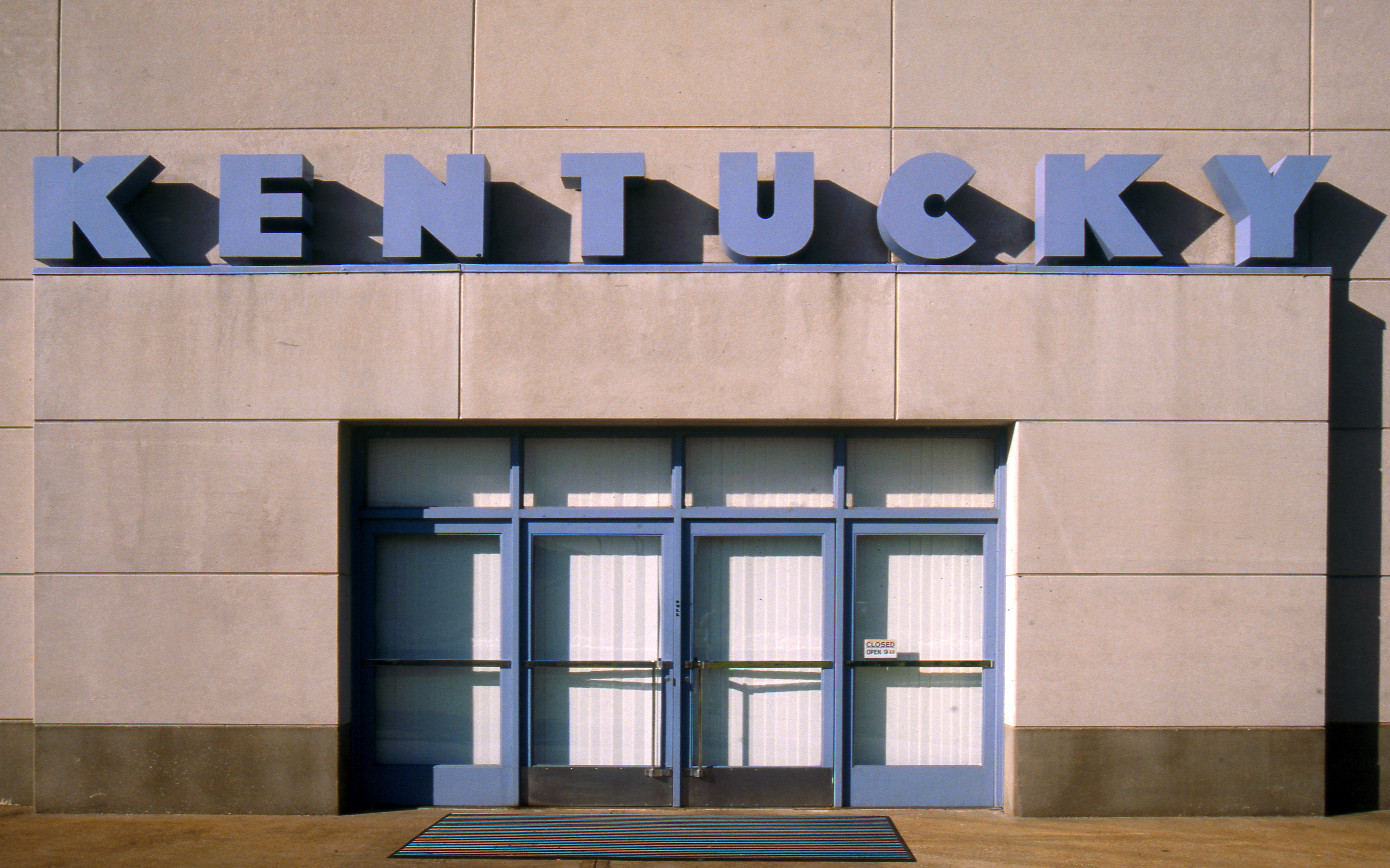 Kentucky Dam - Visitors Center Entrance - Gilbertsville, Kentucky U.S.A.- September 1997