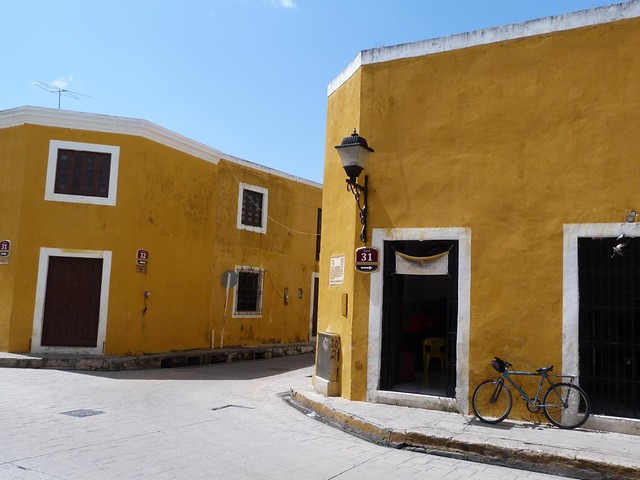 Calle de Izamal (Yucatán, México)