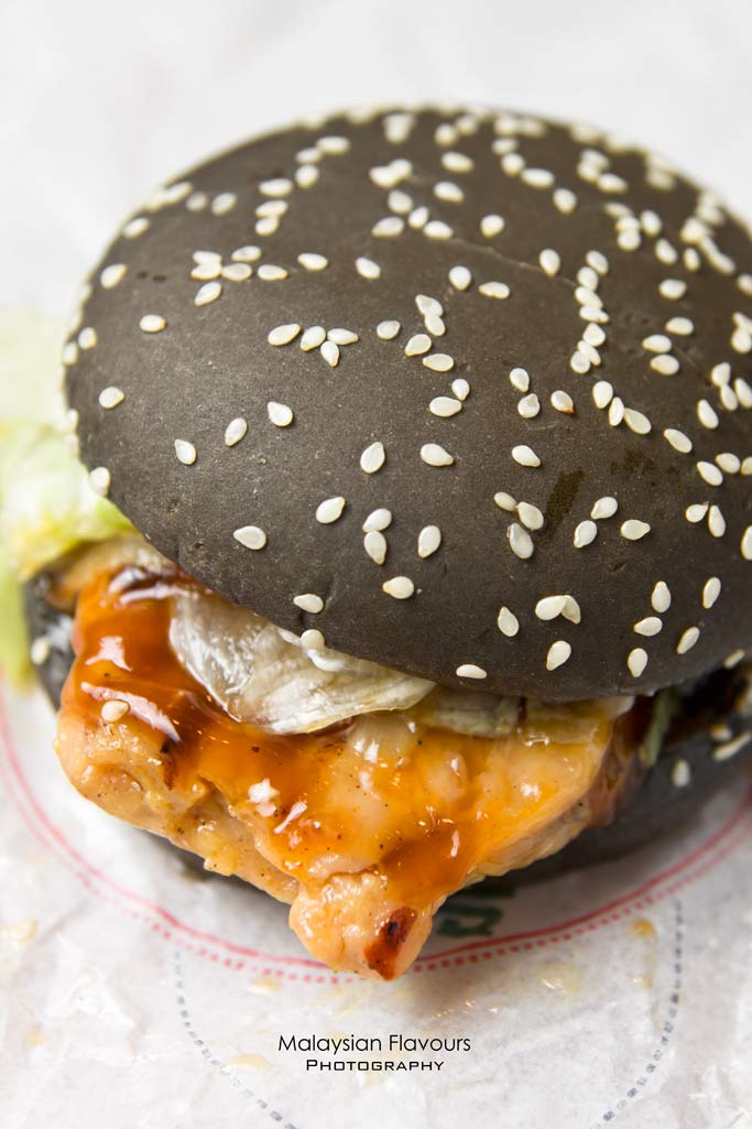 burger-king-malaysia-ninja-black-charcoal-bun-burgers