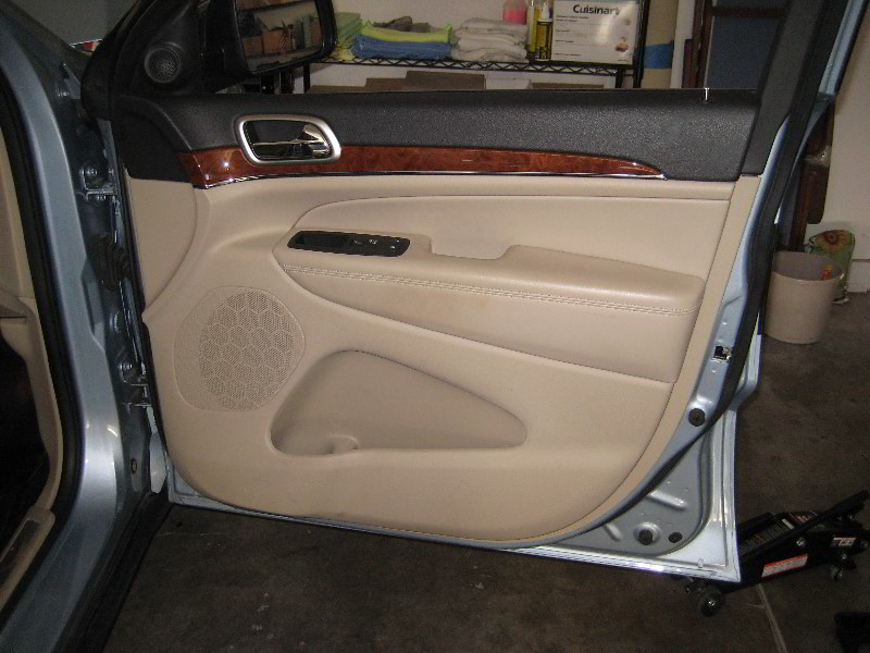 2012 Jeep Grand Cherokee - Front Passenger Interior Door P… | Flickr 2012 Jeep Grand Cherokee Door Panel Removal