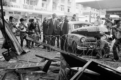 SAIGON 1971 - Vụ nổ bom tại vũ trường Tự Do  (góc Tự Do-Thái Lập Thành, nay là góc Đồng Khởi - Đông Du)