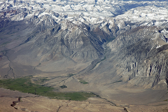 Above Rovana and the Eastern Escarpment of the Sierra ...