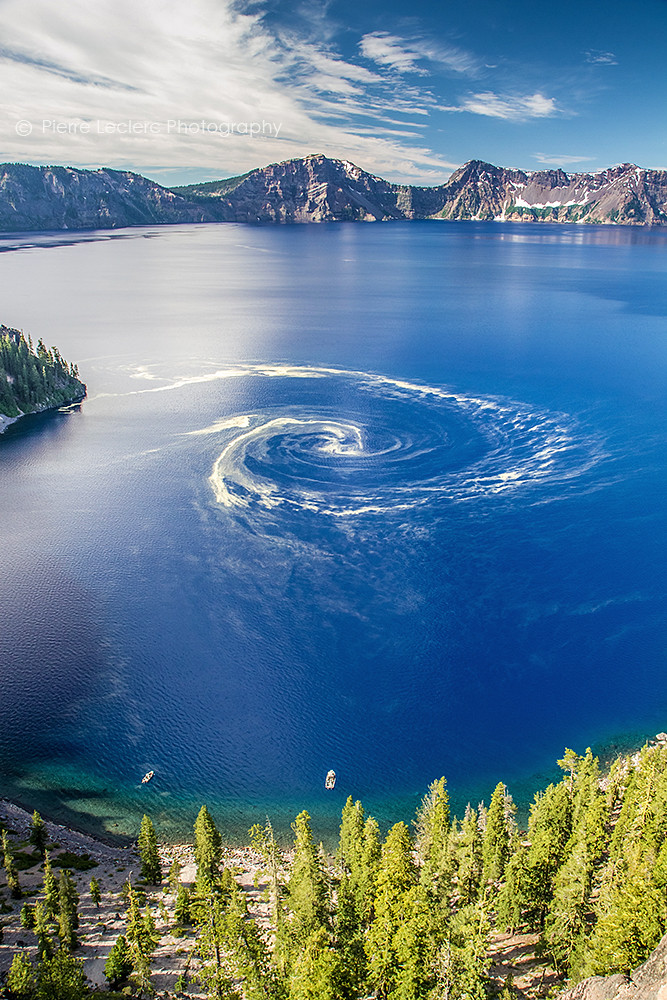 Giant Swirl Phenomenon Giant swirl phenomenon at crater la… Flickr