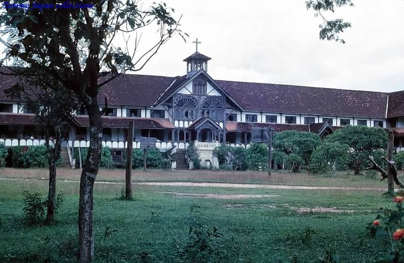 Bishop's Office in Komtum 1967\/69 - Toà Giám Mục Kontum | Flickr