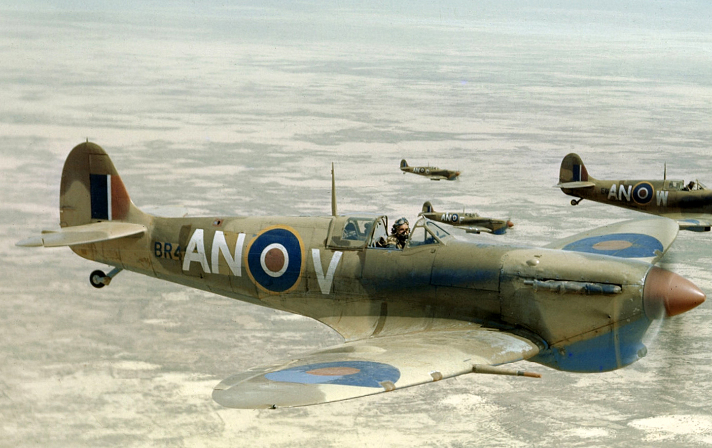 Spitfire Mediterranean "B" Scheme. - Aircraft WWII - Britmodeller.com