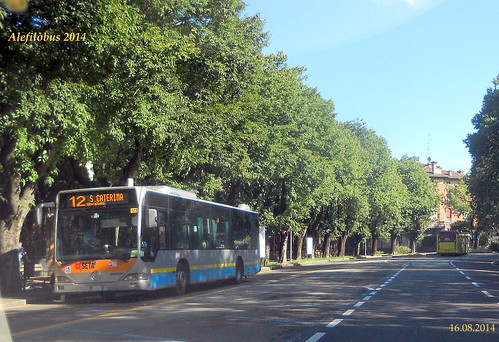 autobus Mercedes Citaro n°123 in v.le Caduti in Guerra - linea 12