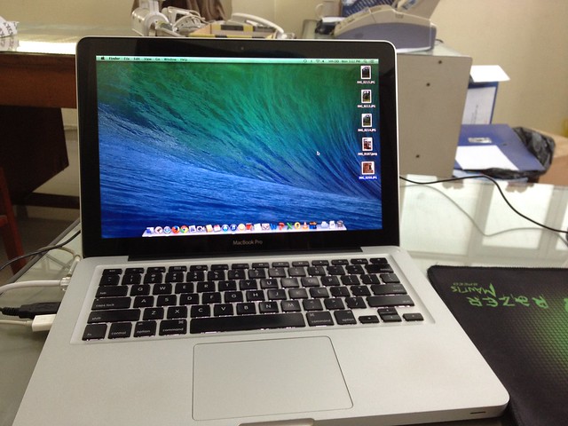 Bán nhanh 1 em Macbook pro MC374 siêu đẹp giá rẻ cho sinh viên dễ mua nè :D