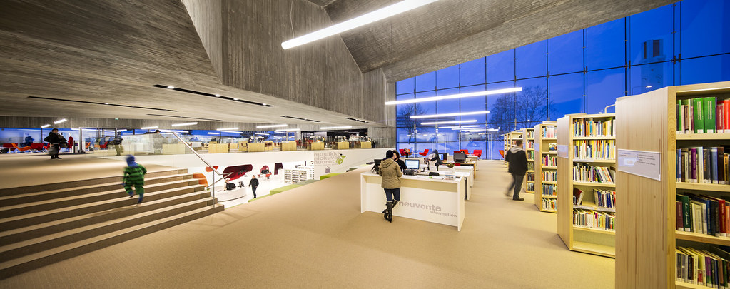 Perpustakaan di Kota Seinäjoki tampak dari dalam