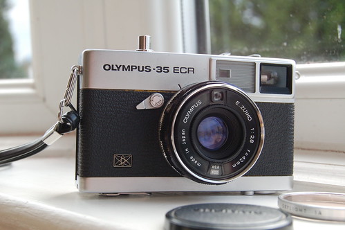Olympus 35 ECR Review : The retro future simplified - Canny Cameras