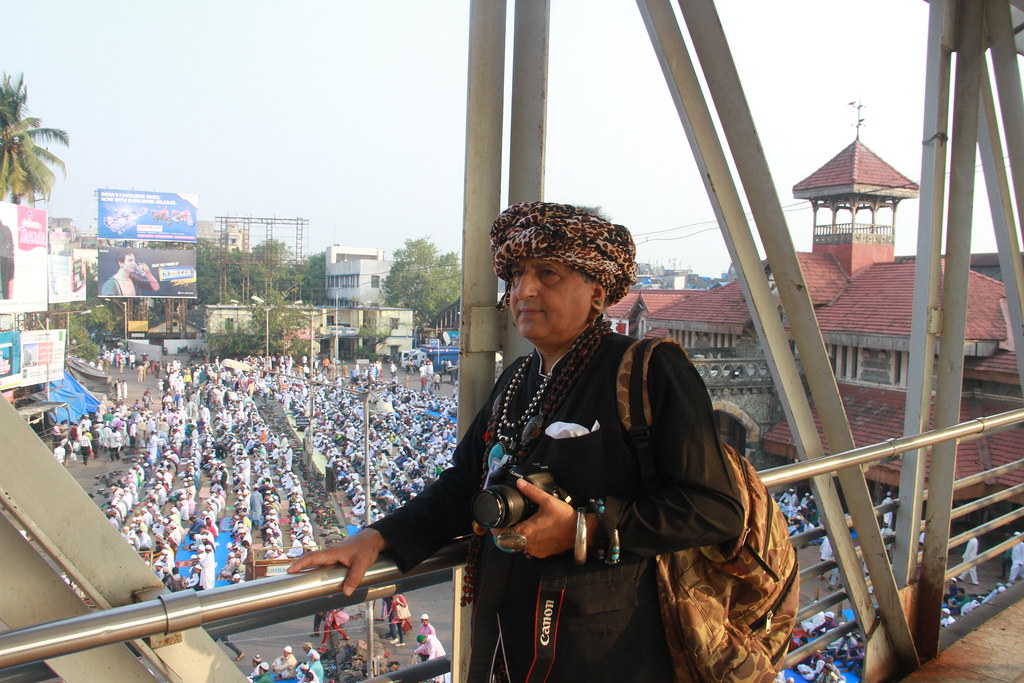 Shooting Eid Ul Adha Namaz At Bandra Station Road  I 