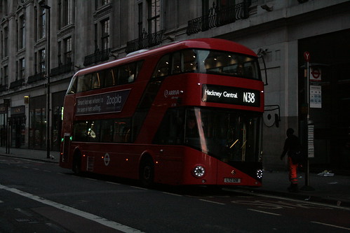 Arriva London LT218 on Route N38, Centrepoint