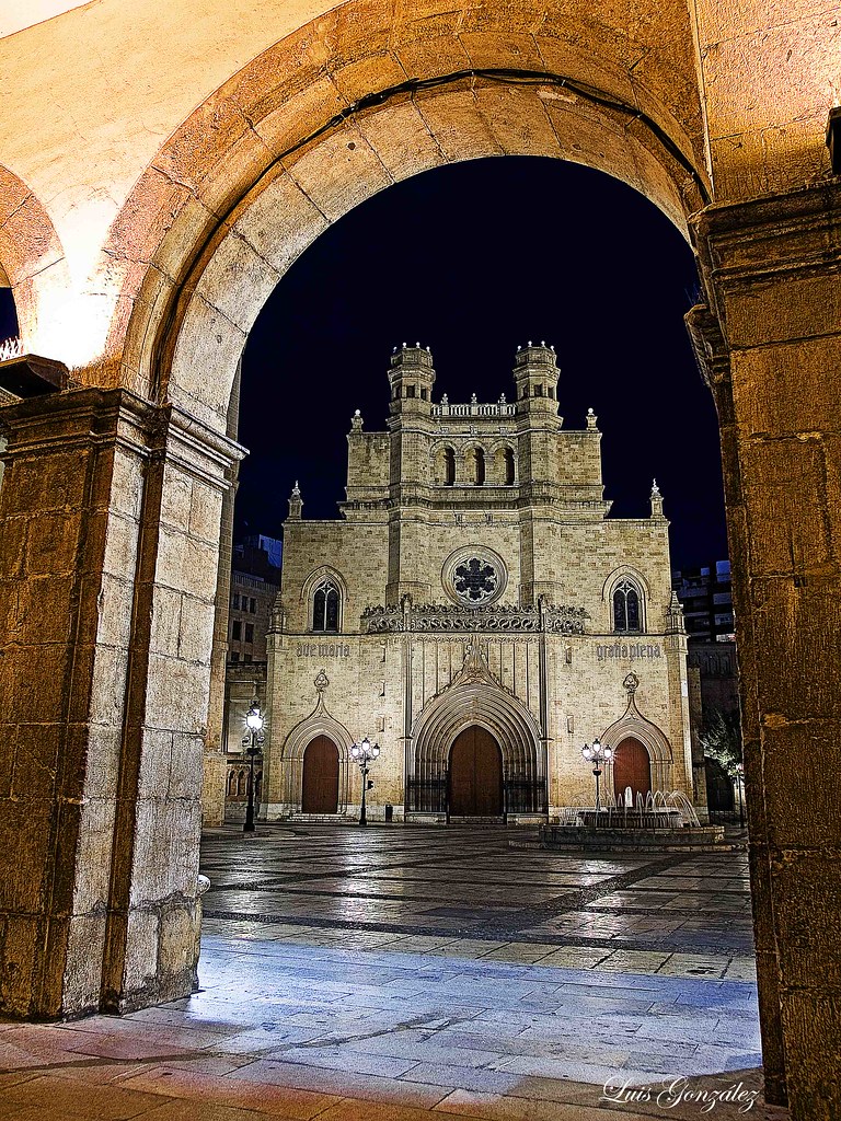 Castellón: Plaza Ayuntamiento-Catedral. | lgonzalez_l Luis González ...
