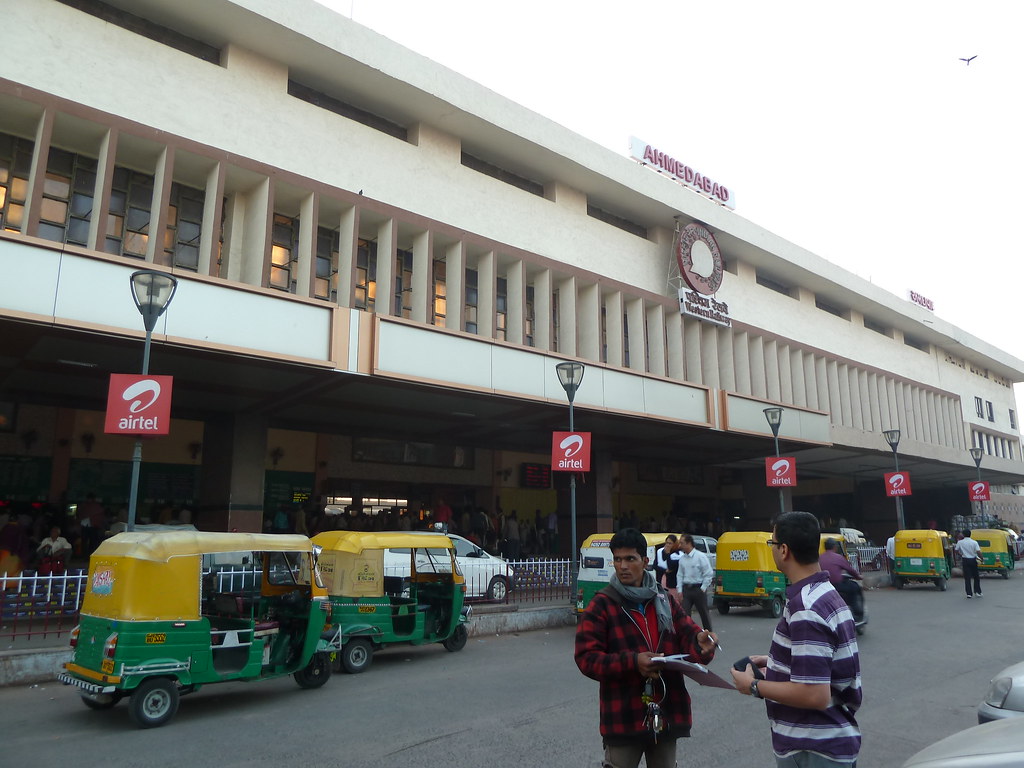 P1010361 Ahmedabad Railway station | ks_bluechip | Flickr