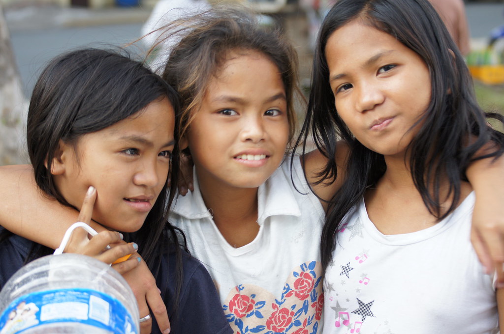 #EYD2015: Likhaan Center for Women in Manilas Slums 