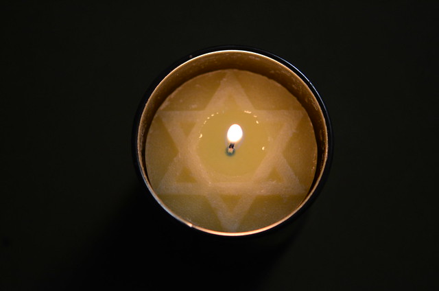 Žvakė mano senelių kaimynams - žydams