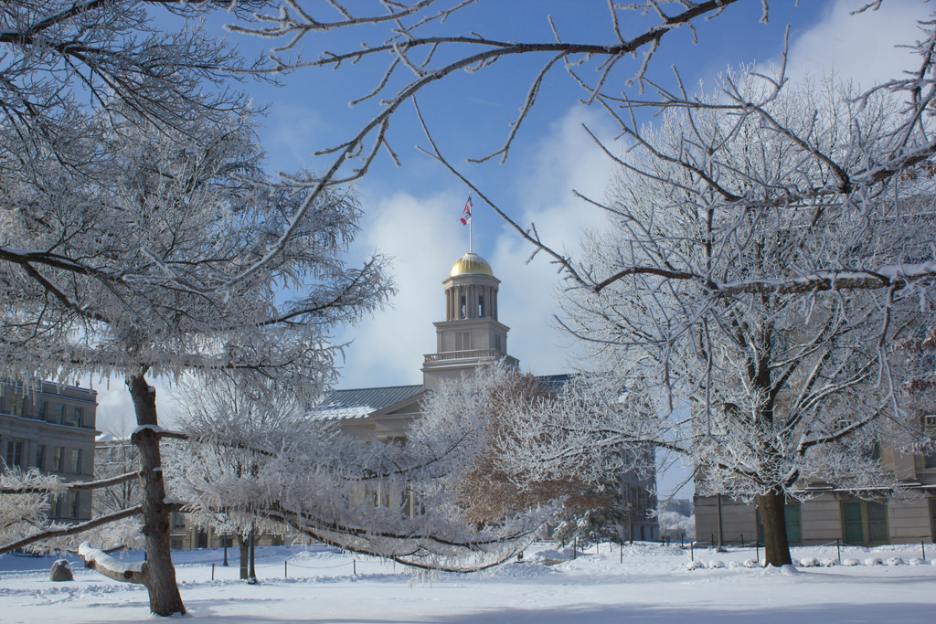 university-of-iowa-winter-wonderland-front-of-old-capitol-flickr