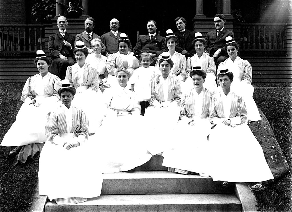 Nurses and Physicians of the Elliot City Hospital in Keene 
