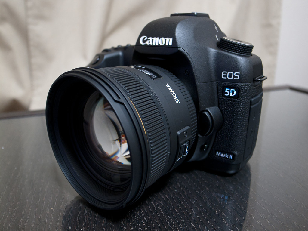 Canon EOS 5D Mark II & SIGMA 50mm F1.4 EX DG HSM | motoyoshi421 | Flickr