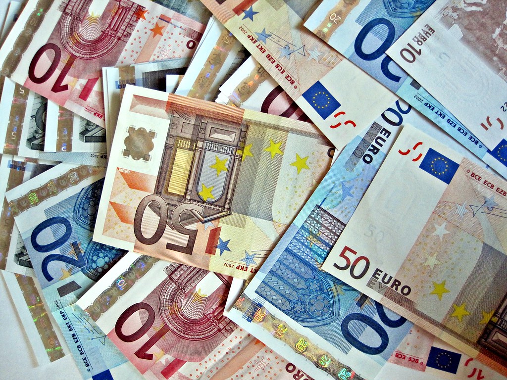 Euro Money BinГ¤res Handeln