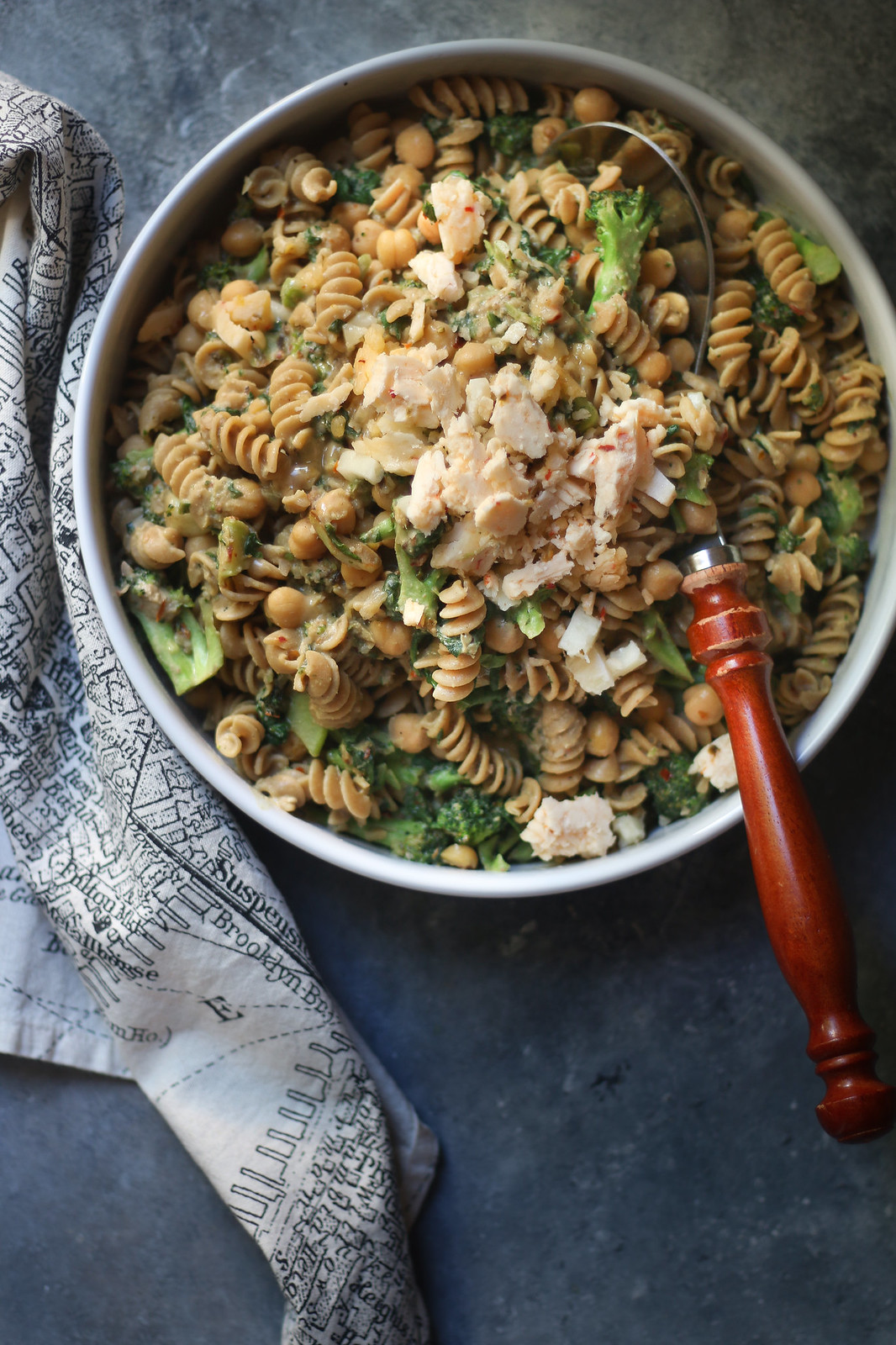 Butter Bean Walnut Hummus and Broccoli-Spinach Butter Bean Pasta |foodfashionparty|