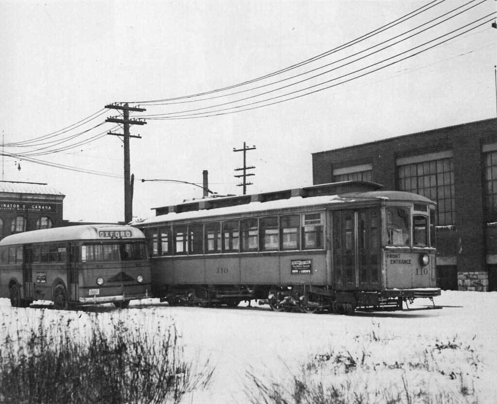 of parts london Eleanor  Dundas and Ontario 1940 London A streetcar,