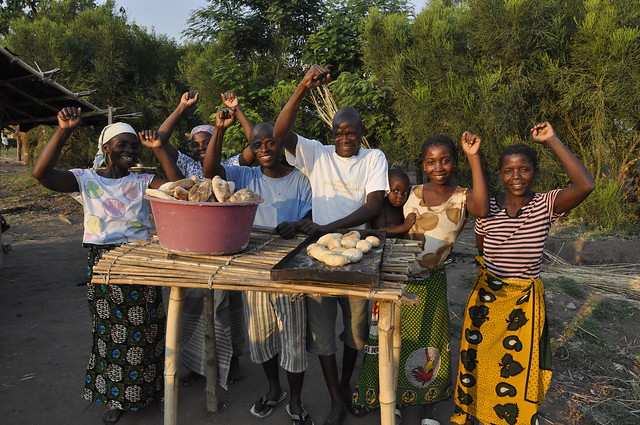 Smiling Isobel and her business partners build an oven and learn how to bake bread.