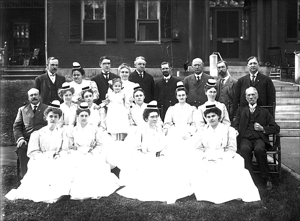 Nurses and Physicians of the Elliot City Hospital in Keene 