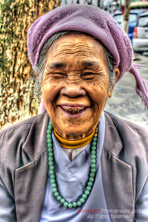 ... Happy Granny aka Hoan Kiem Lake Hanoi | by Mr 胡 S - 5559209976_0c11ff96d1_b