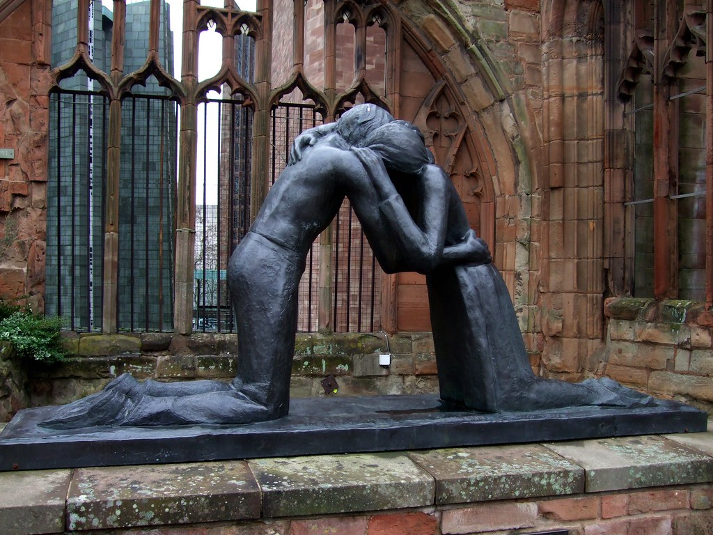 Reconciliation Statue, Coventry Cathedral | The first Northa… | Flickr