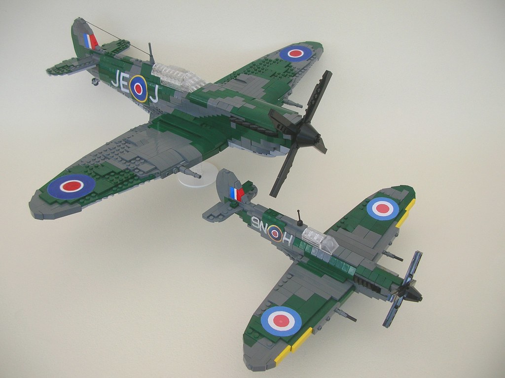 Lego Spitfire Mk IX (little and large) | My original 1 in 36… | Flickr