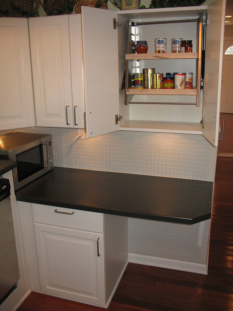 Wheelchair-Accessible Kitchens