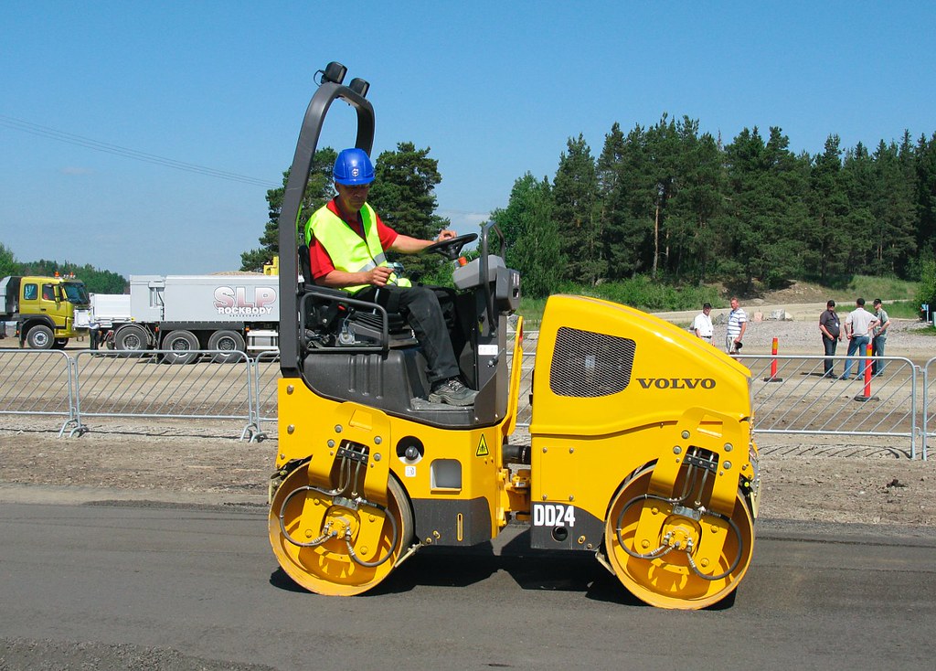 Volvo DD24 Asphalt Compactor | Volvo Small Asphalt compactor… | Flickr