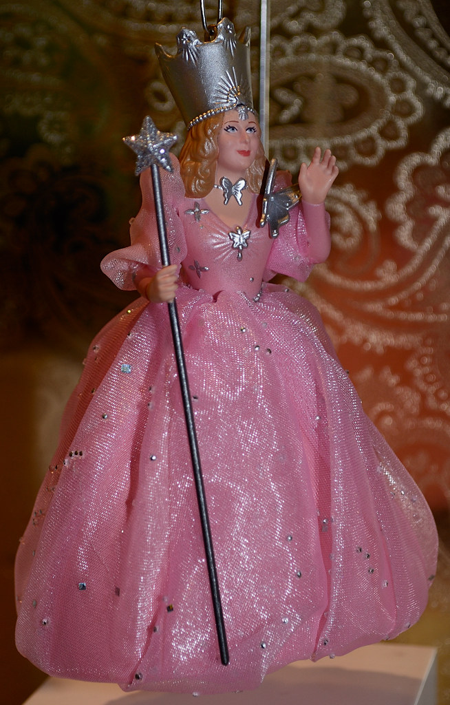 Glinda the Good Witch | Hallmark Keepsake Ornament Sneak Pee… | Flickr