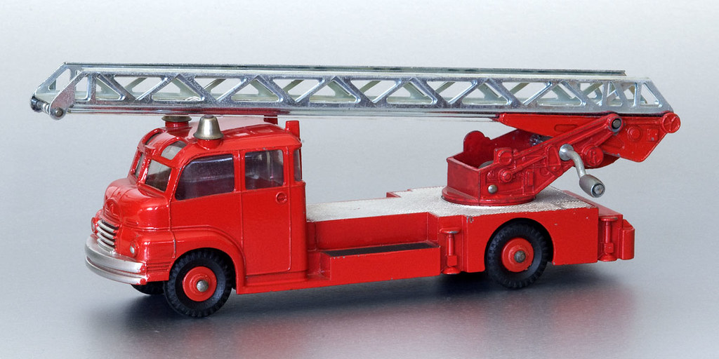 Dinky Toys No 956 Bedford Turntable Ladder Fire Engine | Flickr