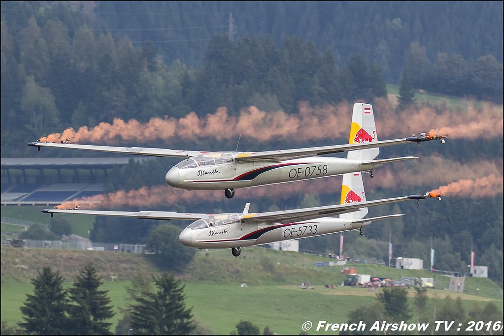 Blanix-Team , Acrobatics Team , Blanik L 13 ,airpower zeltweg 2016 , AIRPOWER16 - Österreichs Airshow , Steiermark , Austria, Canon Reflex , EOS System