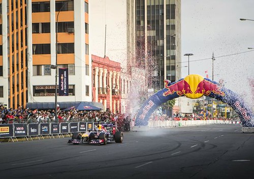 Carlos Sainz performs during the Red Bull Show Run 2015 in Lima, Peru on May 31st, 2015. // Renzo Giraldo/Red Bull Content Pool // P-20150601-16077 // Usage for editorial use only // Please go to www.redbullcontentpool.com for further information. //