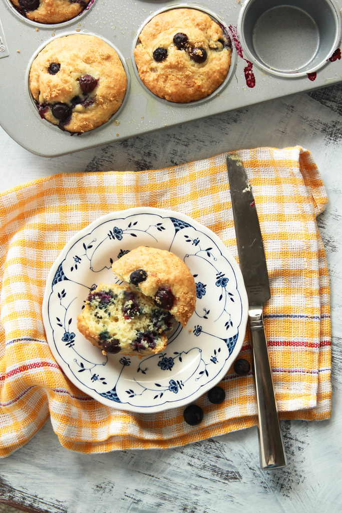 Blueberry yogurt muffins