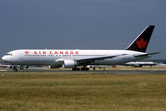 Air Canada B767-333/ER C-FMWP LHR 12/08/1995