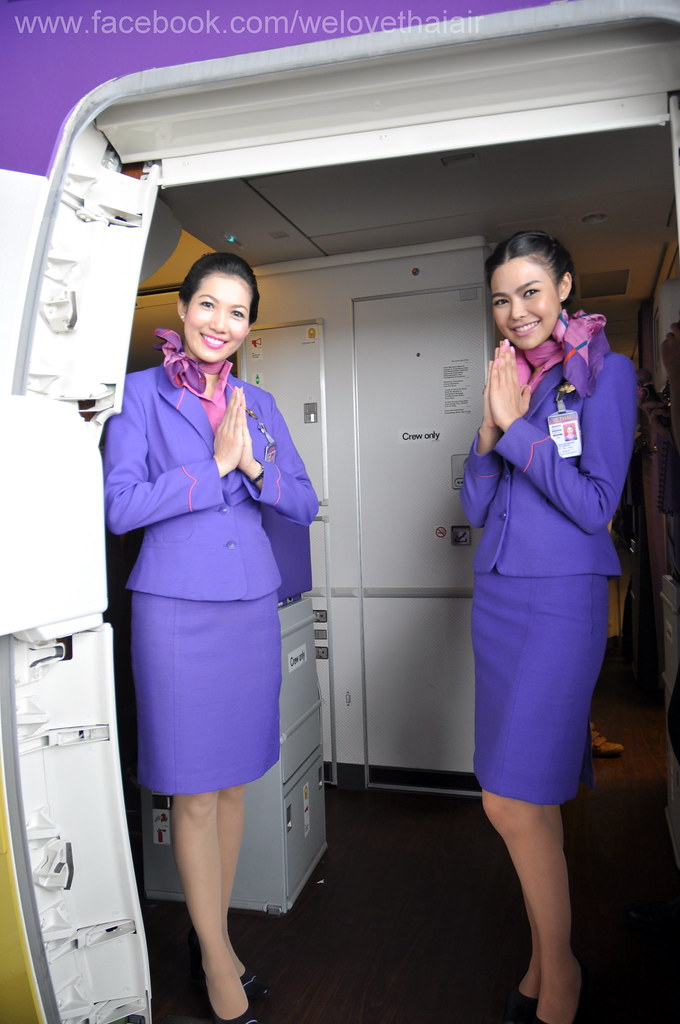 thai airways stewardess uniform에 대한 이미지 검색결과