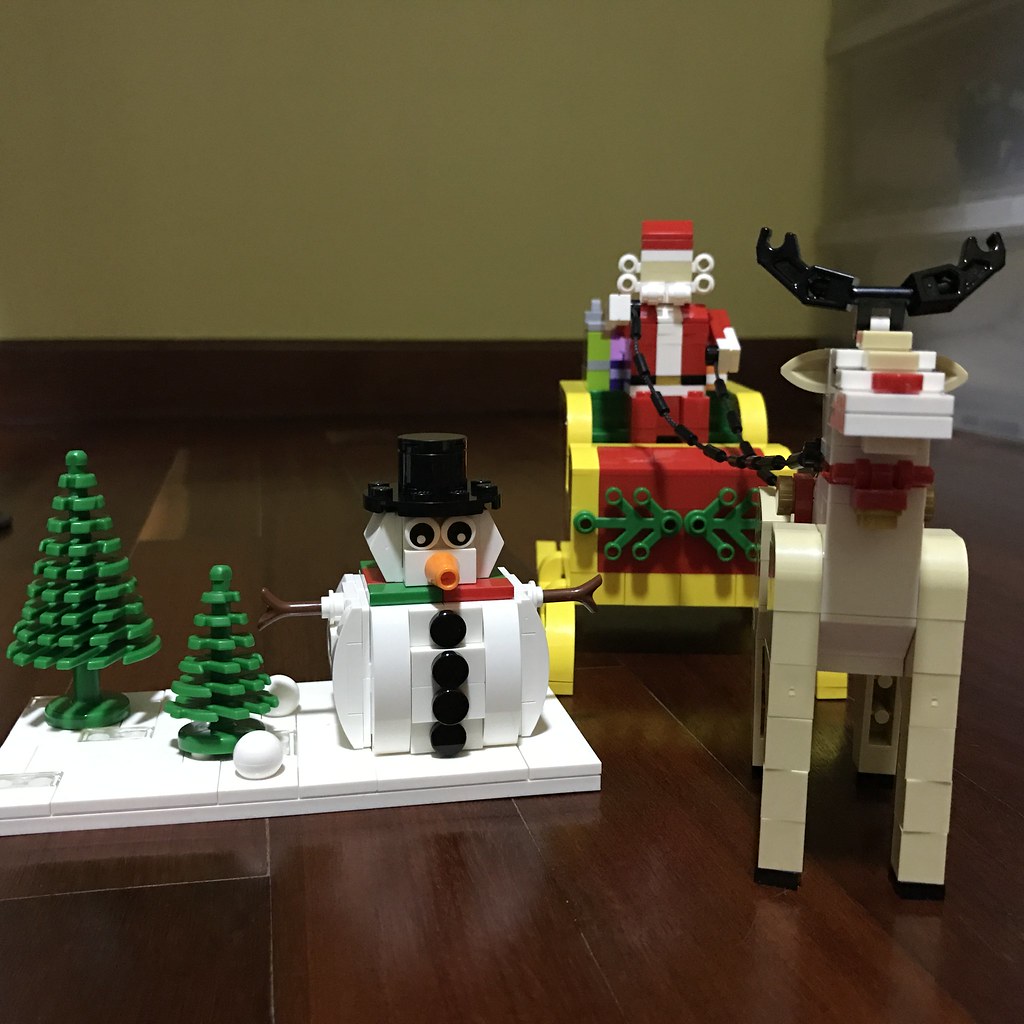Ho-Ho-Ho! Build Your Own LEGO Christmas - Alvinology
