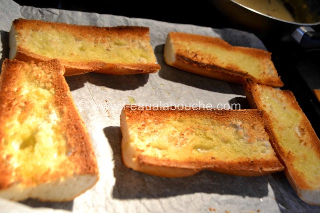 Toast Chaud Saumon & Champignons à la Crème  © Ana Luthi  Tous droits réservés 13