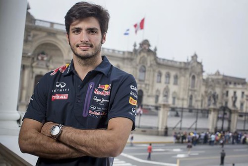 Carlos Sainz poses for a portrait during a photo shoot before the Red Bull Show Run in Lima, Peru on May 29th, 2015. // Enrique Castro Mendivil/Red Bull Content Pool // P-20150531-13401 // Usage for editorial use only // Please go to www.redbullcontentpoo
