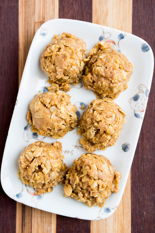 Peanut Butter Pumpkin No Bake Cookies | cookingalamel.com